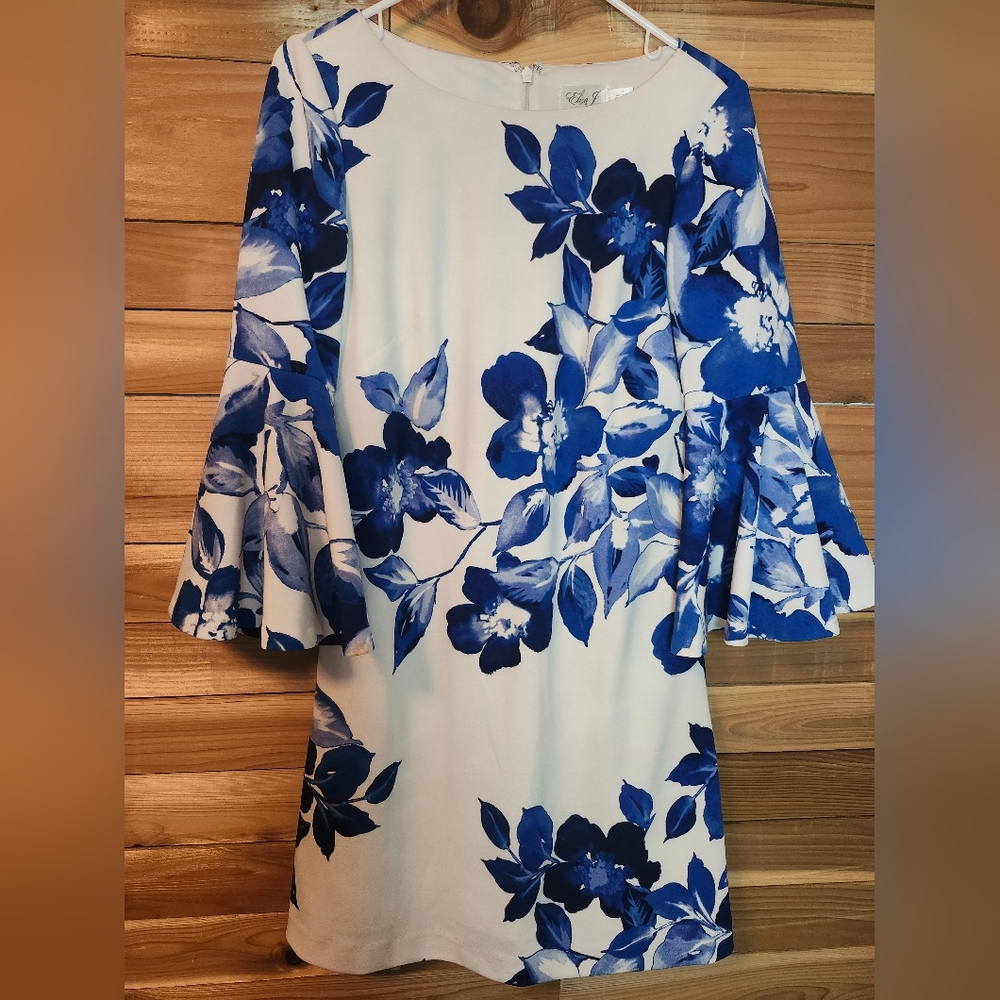 Eliza J White and Blue Floral Bell Sleeve Dress Size 6